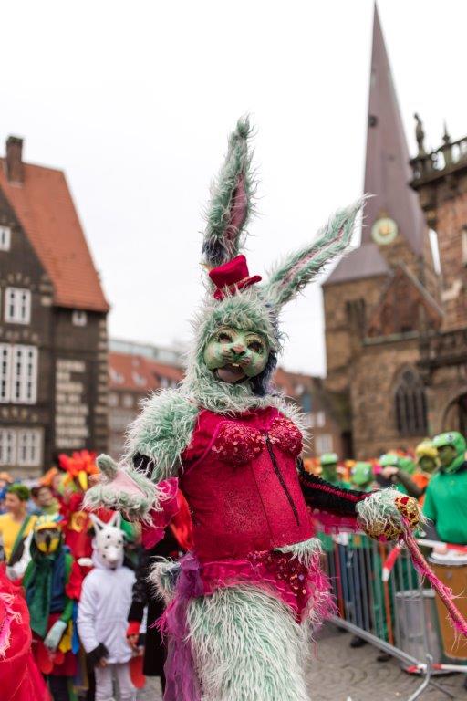 Bremer Karneval Hasenkostüm Bremer Marktplatz