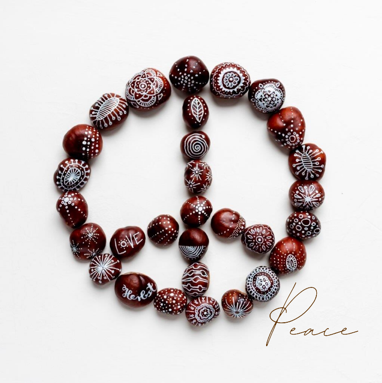 Peace, Kastanien, DIY